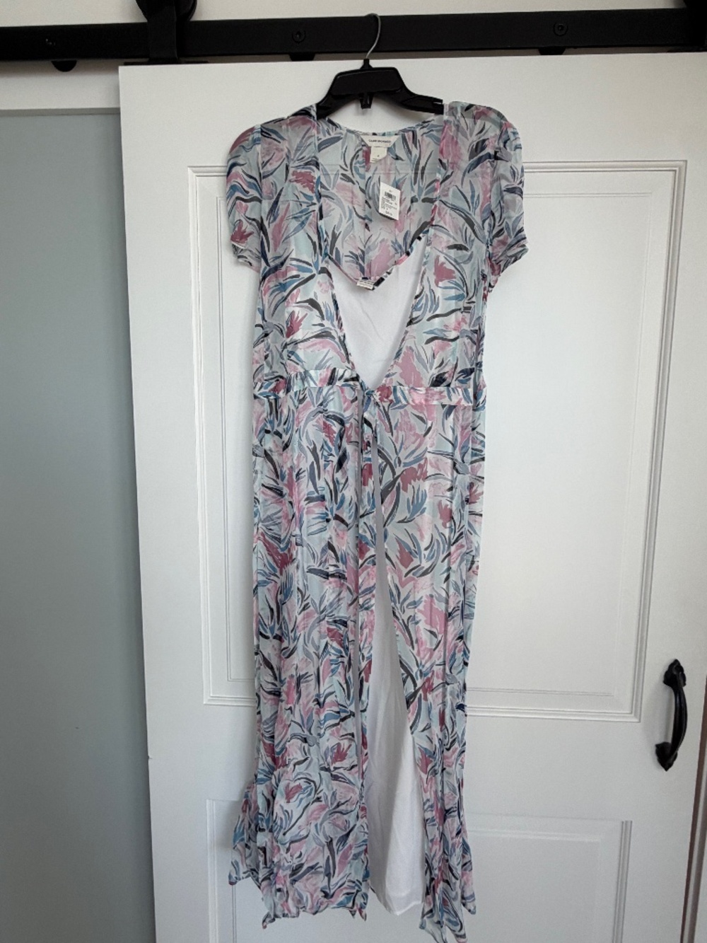 Club Monaco - Picture 1 of 3